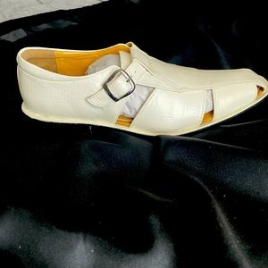 Hesky white loafers